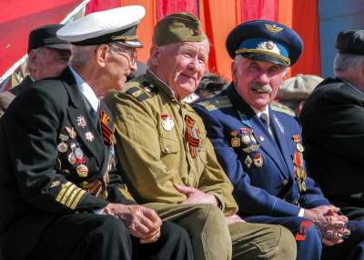Новосибирские ветераны получат выплаты ко Дню Победы