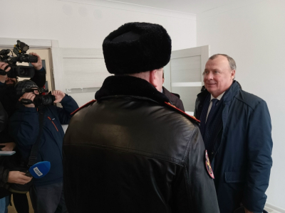 Мэр Екатеринбурга согласился доплачивать полицейским из местного бюджета