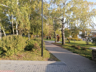 Губернатор Андрей Травников проверил начало благоустройства нового парка в Новосибирске