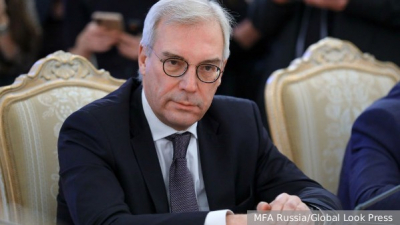 BZ связал милитаризацию отношений с Россией с проблемами Европы в экономике