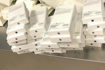 Крупный оборот контрафактной продукции Apple конфисковали в Алматы