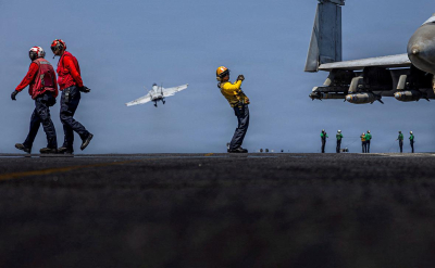 Соратник Трампа счел, что экономика США не выдержит войну с Ираном