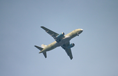 Росавиация продлила приостановку перелетов через Иран и Израиль