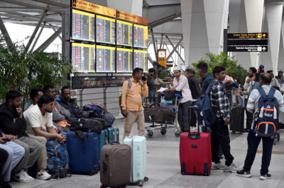 Загоревшийся самолет едва не унес жизни шести пассажиров