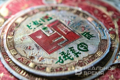 Рубль укрепился к юаню на утренних торгах