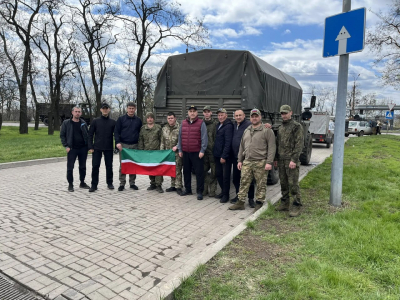 Глава Азнакаевского района доставил 10 тонн гумпомощи воинам СВО