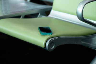 Вокзалы Новосибирска представили топ забытых пассажирами вещей