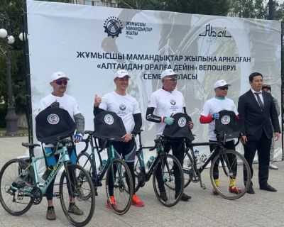 220 км за день: велоколонна «От Алтая до Урала» прибыла в Семей