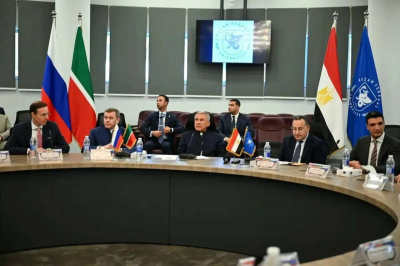 Рустам Минниханов посмотрел, как учатся студенты-медики в каирском филиале КФУ