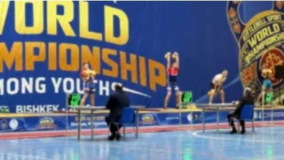 В Бишкеке стартовало первенство мира по гиревому спорту