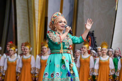 К театру Кадышевой &laquo;Золотое кольцо&raquo; подали иск на 2,17 млн рублей