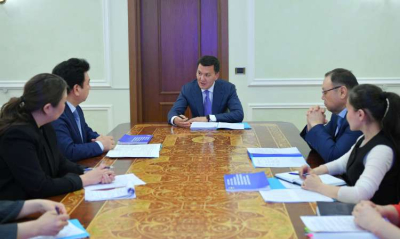 Карин провел совещание по программе воспитательной работы в школах