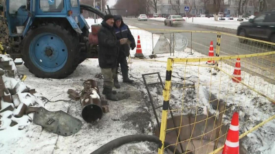 Сутками сидят без воды карагандинцы из-за частых аварий на водопроводах