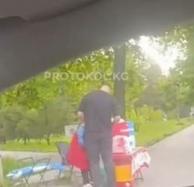 В Бишкеке остановка ради "Шоро" обернулась штрафом для водителя BMW