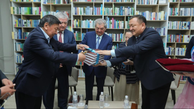 В Астане презентовали уникальную книгу фронтовых писем казахстанских солдат