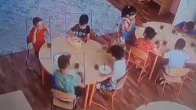 Скандал в актауском детсаду: на 12 детей выдали всего 4 порции еды (видео)