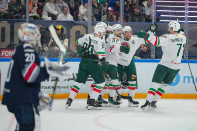 Робость и ошибки: &laquo;Ак Барс&raquo; дезориентировал &laquo;Магнитку&raquo; на старте серии