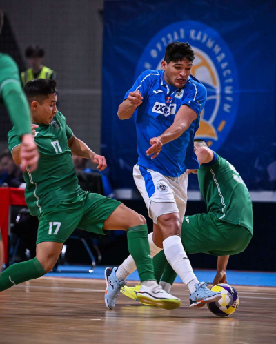 «Семей» сохраняет лидерство