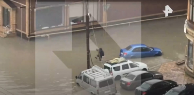 Из-за сильных ливней улицы Махачкалы затоплены