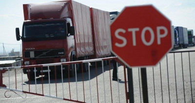 На границе Кыргызстана и Узбекистана ускорили досмотр грузовиков