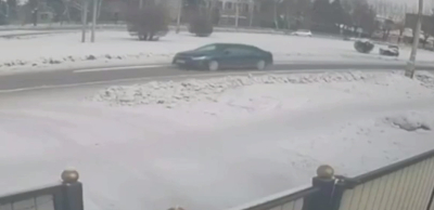 Шестилетний ребенок угнал иномарку отца и попал в лобовое ДТП - видео 08/02/2026 &ndash; Новости