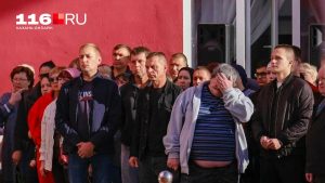 Не верил в смерть жены до последнего. Как Стерлитамак прощался с тремя сестрами, погибшими при пожаре в торговом центре