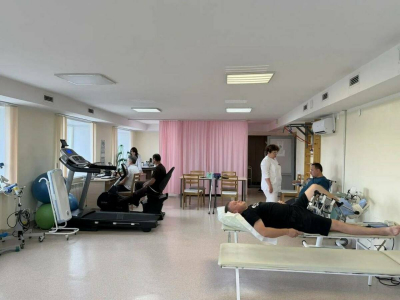 «Здесь лечат очень хорошо»: как в Челнах помогают восстанавливаться бойцам СВО