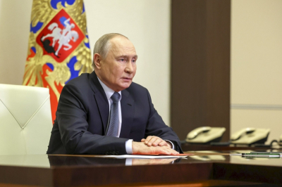 Путин объявил о новых выплатах семьям с детьми и поручил усилить безопасность лагерей: главное за сутки