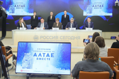 «Пятёрочка» поддержала экопроект по сохранению ирбисов